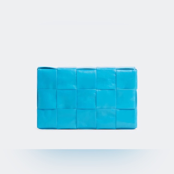 Bottega veneta medium Intreccio leather cross-body bag/ box and dust bag inc - Picture 2 of 9